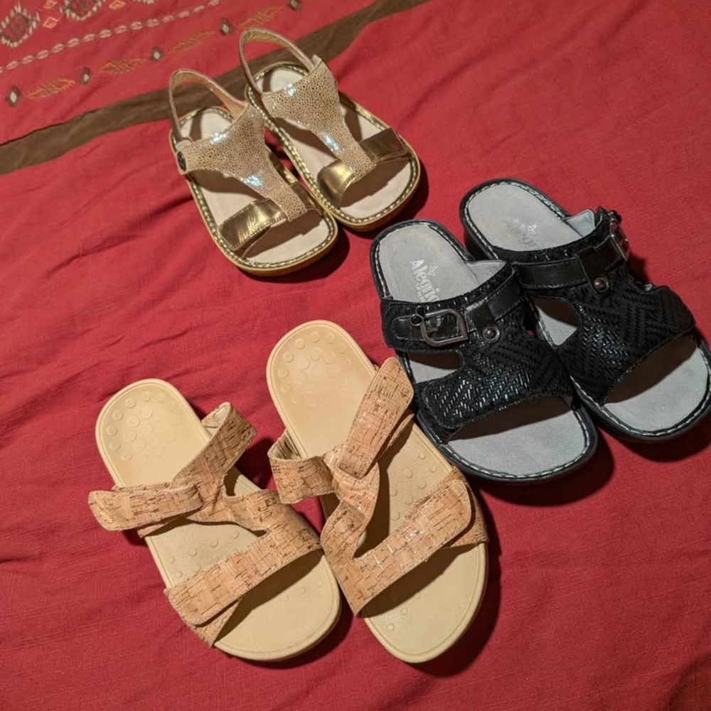 Women's Sandals - Gold, Black, Tan